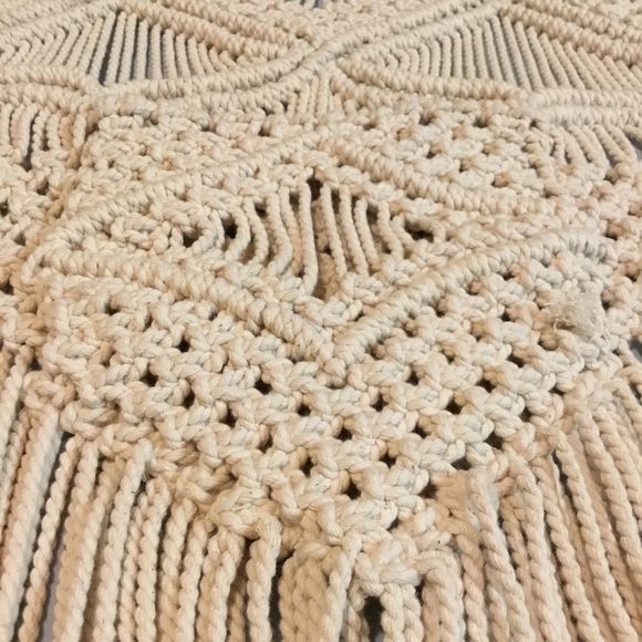 Macrame wall hanging with pocket. - Picture 3 of 5